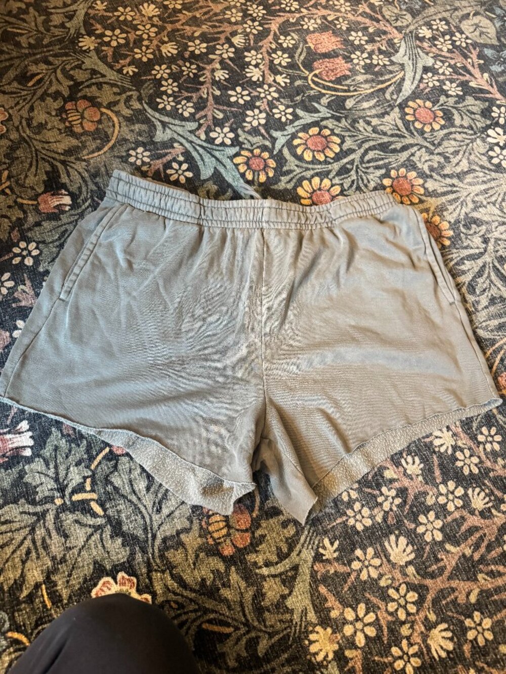 H&M Soft Shorts Size L Sage Green